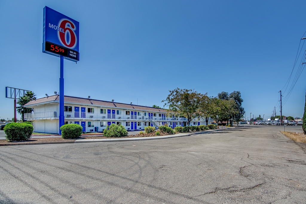 Motel 6 Stockton CA Charter Way West - photo 9