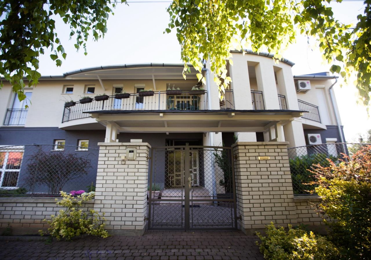 Csenge Villa — 4-Star Luxury Hotel in Siofok, Hungary