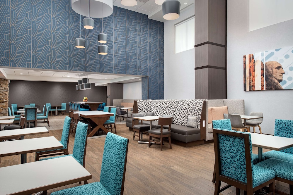 Hampton Inn & Suites Rapid City Rushmore - photo 52