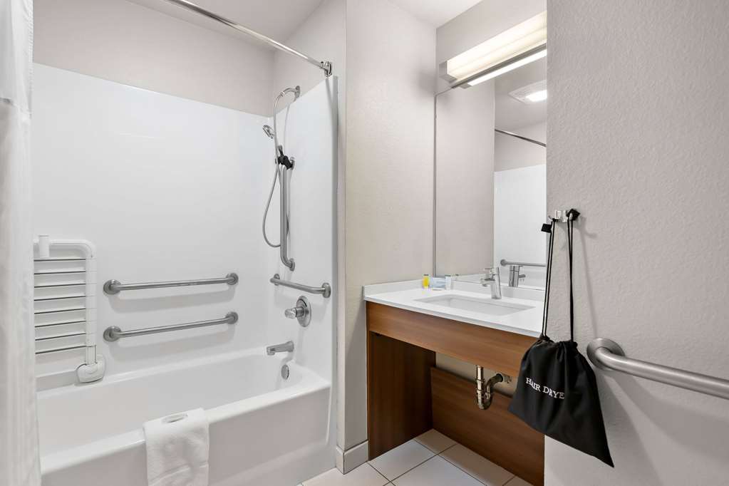 Microtel Inn & Suites by Wyndham Sweetwater - photo 19