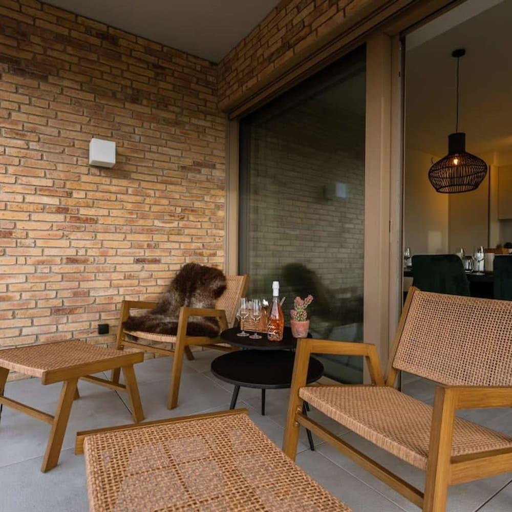 Beautiful apartment with terrace and parking — 4-Star Luxury Hotel in Ostend, Belgium