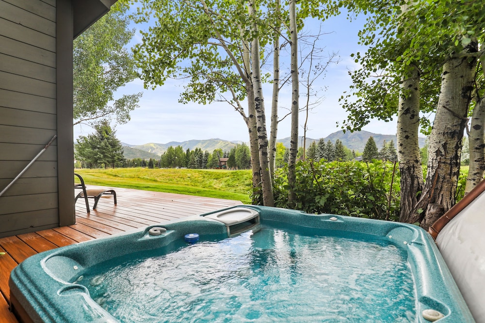 Fairway Village 2570 - photo 37