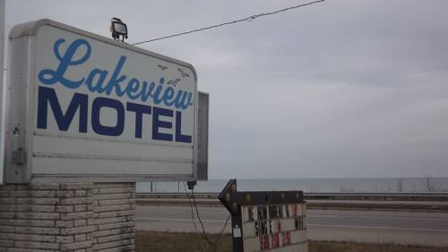 Lakeview Motel - carbon neutral hotel in Two Rivers
