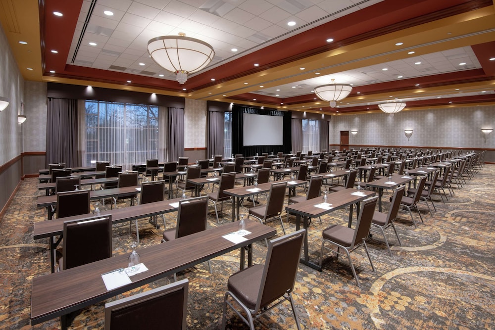 Embassy Suites Northwest Arkansas Hotel Spa & Convention - photo 63