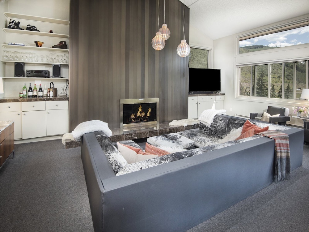 Vantage Point Condo 601 — 4-Star Luxury Hotel in Vail, United States