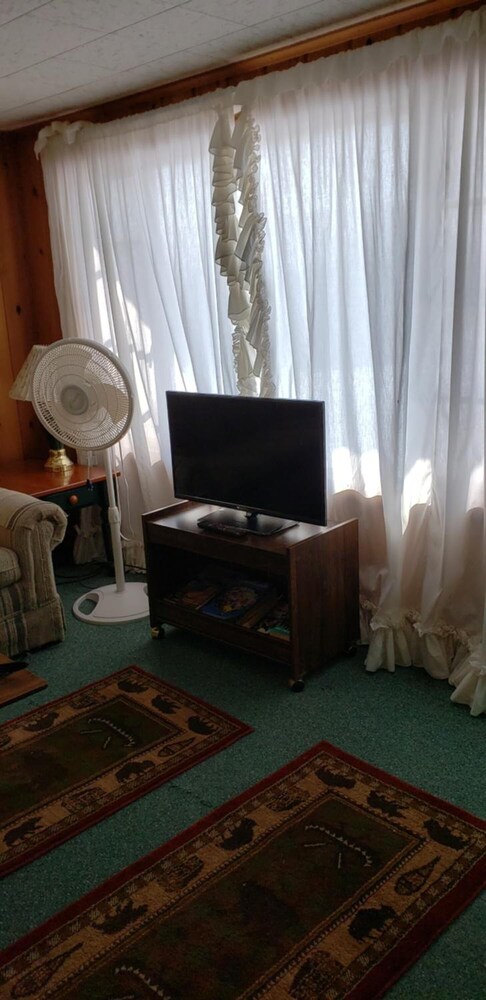 Chapel Hill Motel - photo 7