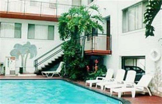 Hollywood Downtowner Inn - carbon neutral hotel in Hollywood