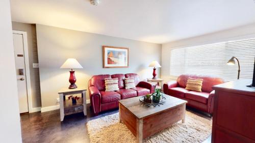 Downtown Cozy Home Base Purple Sage 5 — 4-Star Luxury Hotel in Moab, United States