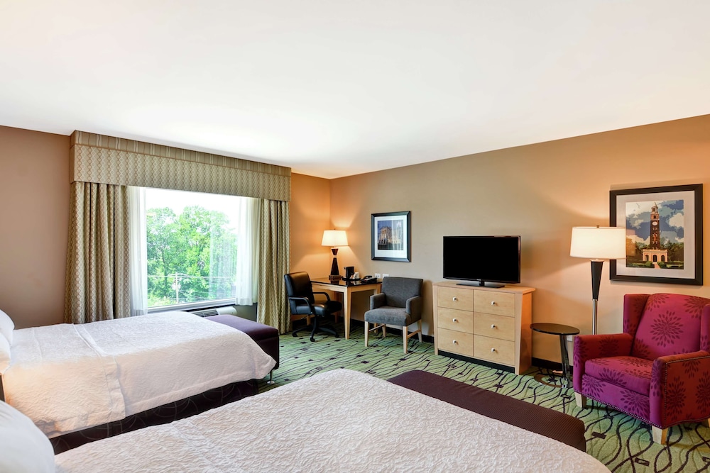 Hampton Inn & Suites Raleigh Crabtree Valley - photo 18