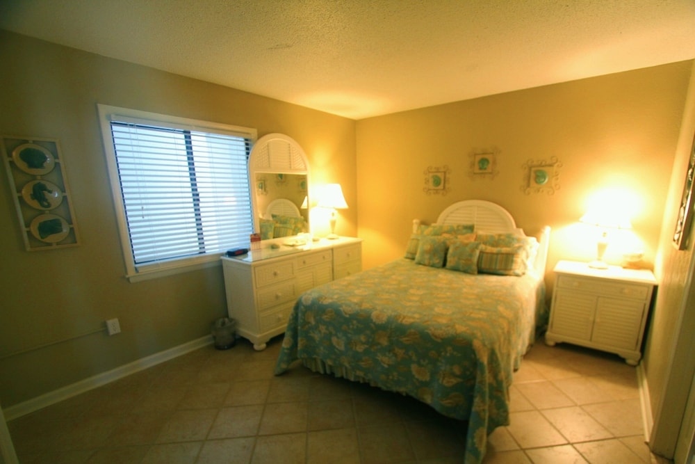 Regency Towers - photo 2