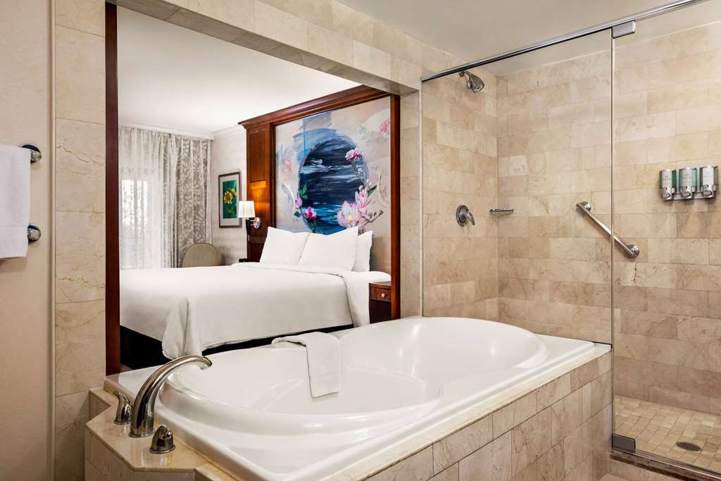 Viana Hotel and Spa Trademark Collection by Wyndham - photo 21