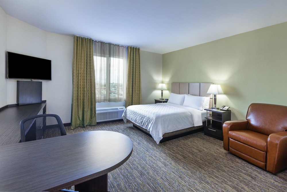 Candlewood Suites Houston North I45 by IHG - photo 8