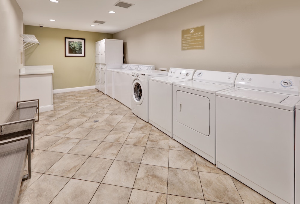 Candlewood Suites Market Center by IHG - photo 22