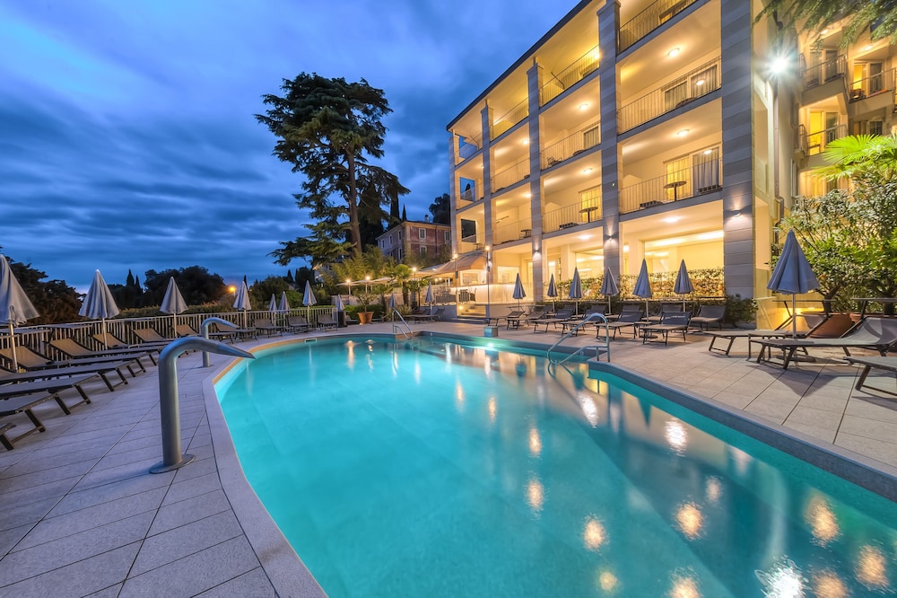 Hotel Excelsior Le Terrazze in Garda, Italy