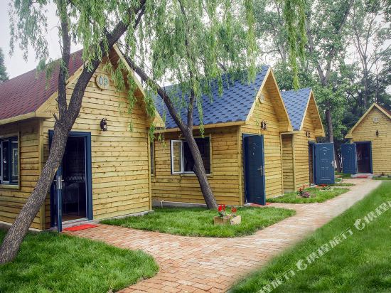 Beidaihe Wave Flower Jinshan Cabin in Qinhuangdao, People's Republic of China