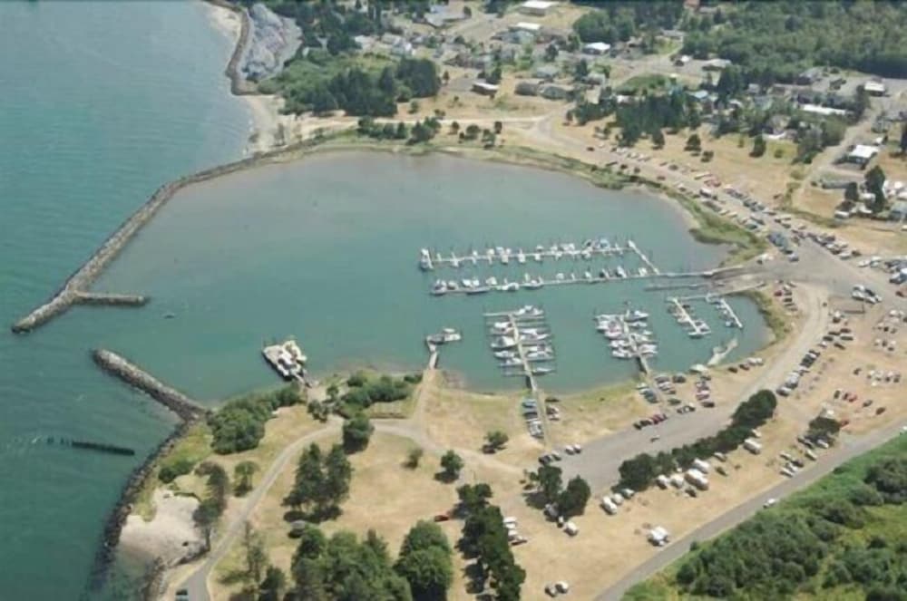 South Jetty Inn - photo 130