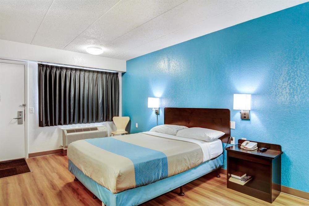 Red Roof Inn Bridgeton - photo 16