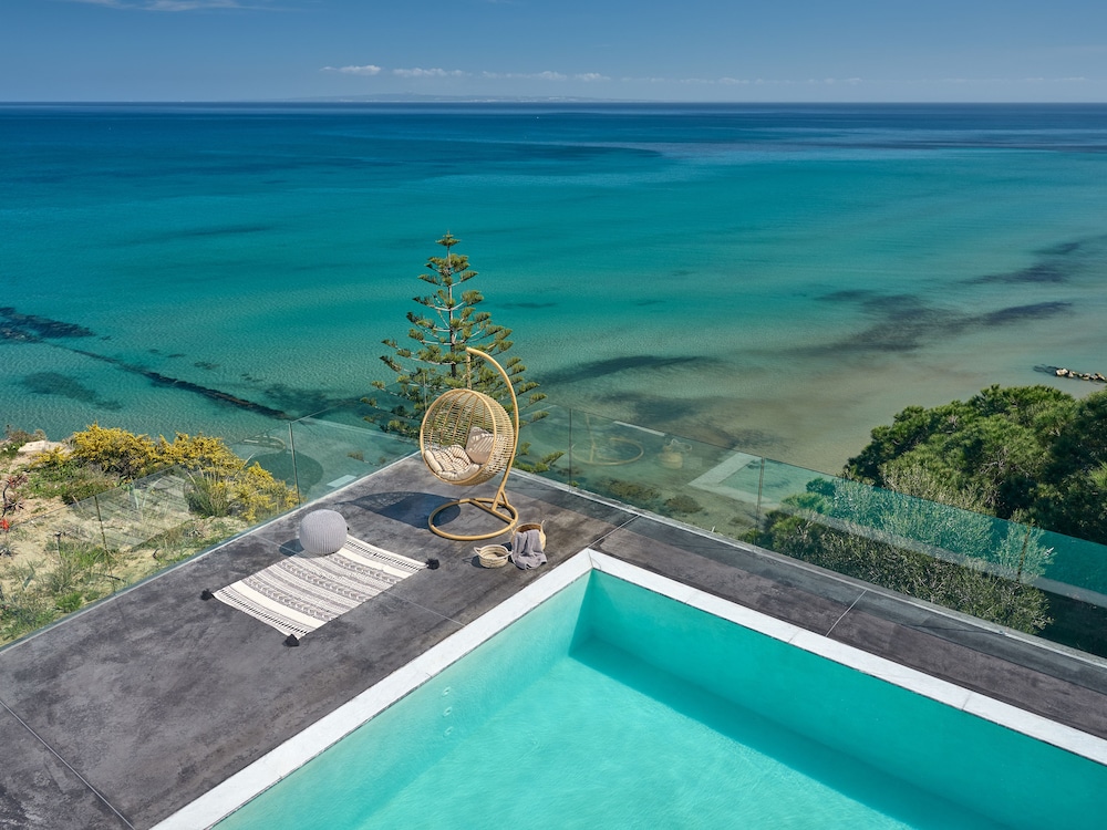 Sueño Luxury Villa 180 Iconic Sea View — 4-Star Luxury Hotel in Zakynthos, Greece
