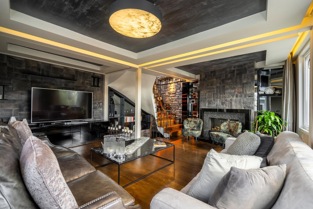 Bosphorus View Duplex w Terrace in Ortakoy — 5-Star Luxury Hotel in Istanbul, Turkey