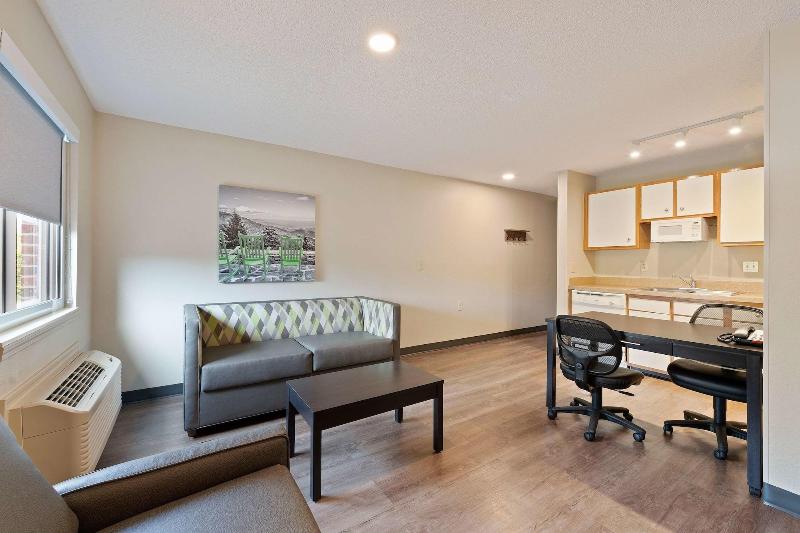 Extended Stay America Charlotte University Place E. McCullough Dr. - photo 32