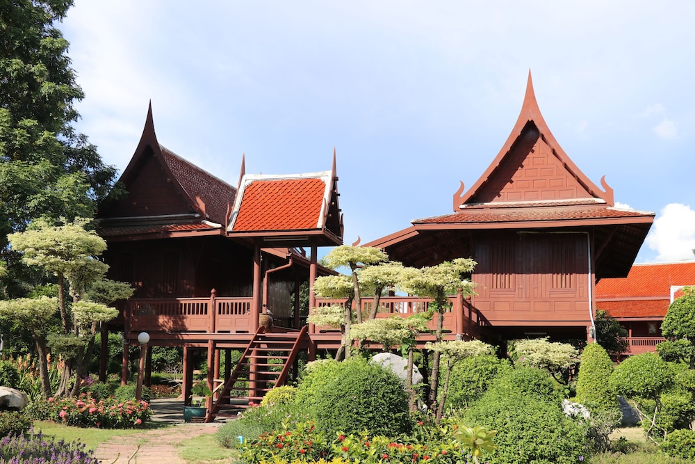 Baan Thai Resort — hotel in Si Prachan