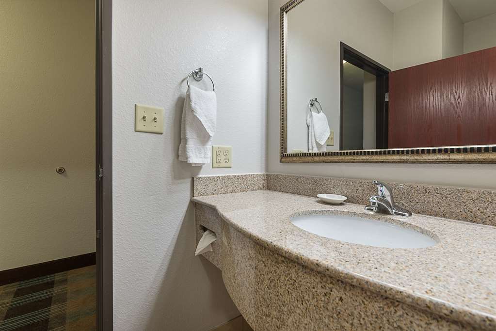 Best Western Plus Deridder Inn & Suites - photo 26