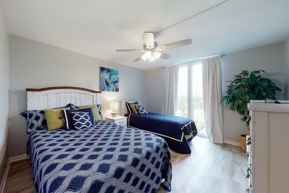 Romar Tower 5C by Meyer Vacation Rentals - photo 15