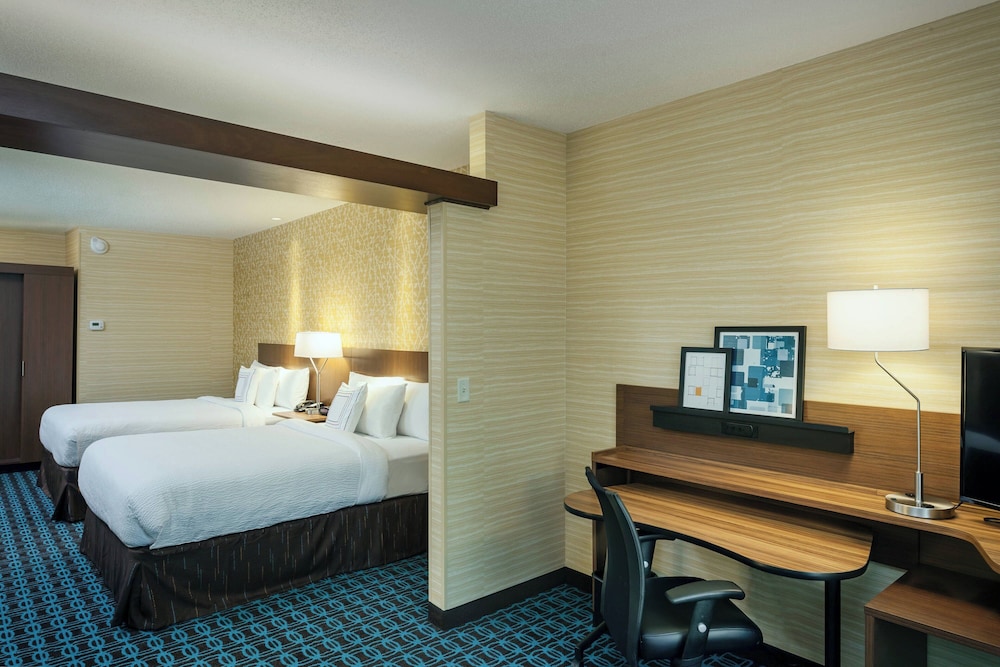 Fairfield Inn & Suites by Marriott Tacoma DuPont - photo 6