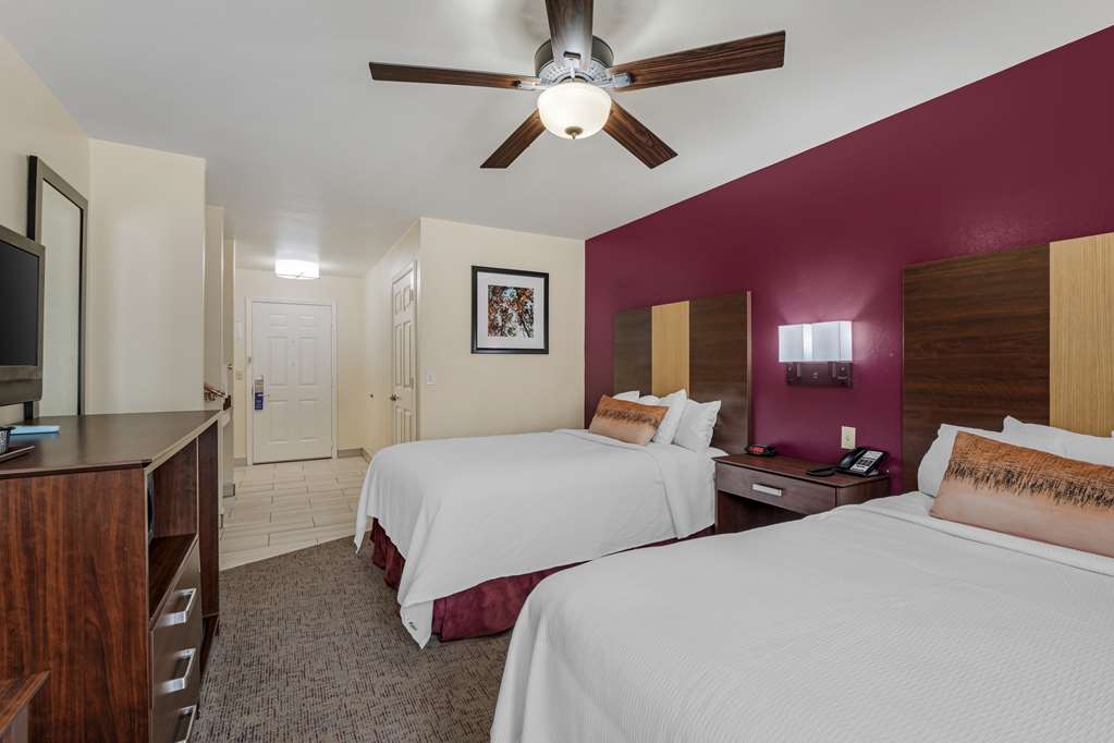 Best Western Pineywoods Inn - photo 12
