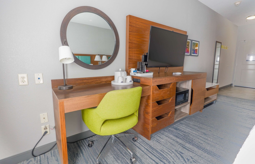 Hampton Inn & Suites Bay City TX - photo 8