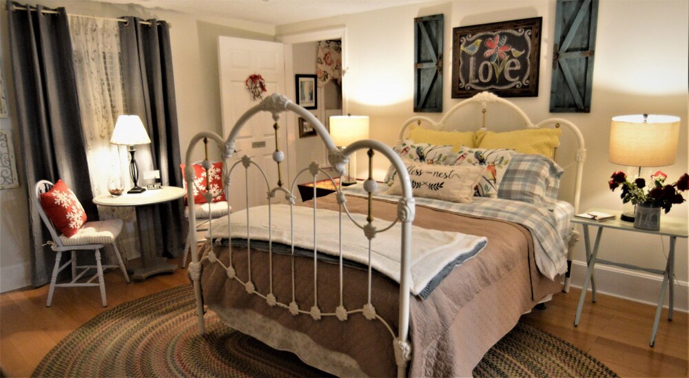 Peabody's Hip Little Stay - photo 9