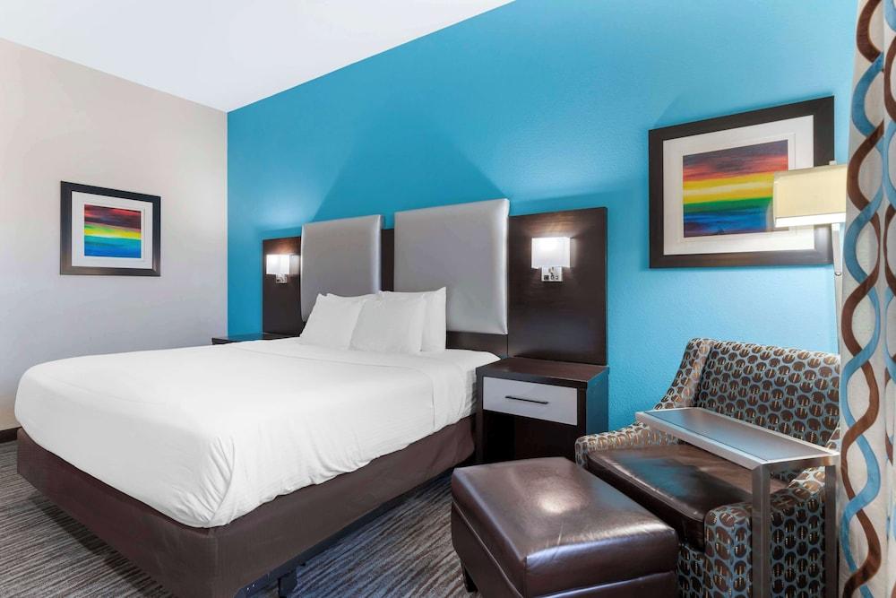 Best Western Plus Pleasanton Hotel - photo 9