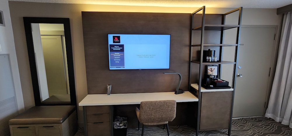 Marriott Tampa Westshore - photo 13