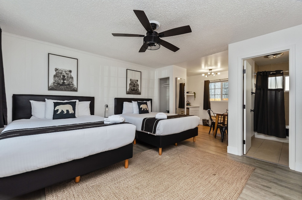 The Jeffrey Hotel - photo 49