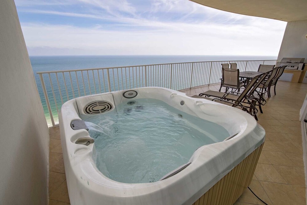 Turquoise Place C2504 3 Bedrooms 3.5 Bathrooms Condo — 4-Star Luxury Hotel in Orange Beach, United States