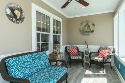 Footprints In The Sand by Oak Island Accommodations - photo 3