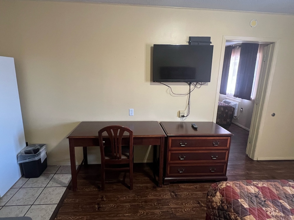 Yellow Diamond Inn - photo 20