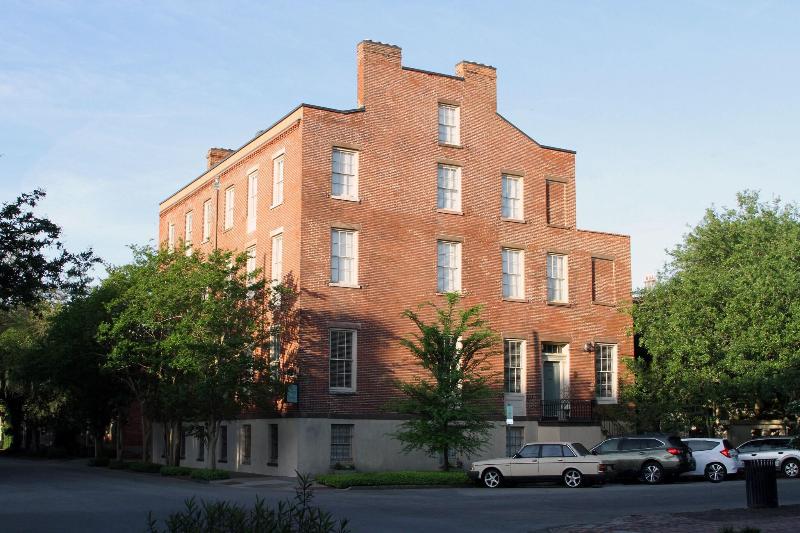 The Presidents Quarters Inn - photo 21