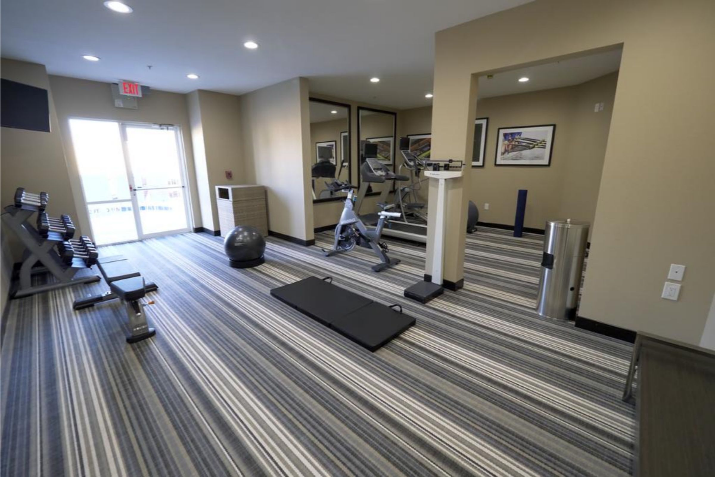 Candlewood Suites Dallas Plano W Medical Ctr - photo 22