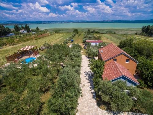 Family friendly house with a swimming pool Pakostane Biograd 12185 — 4-Star Luxury Hotel in Pakostane, Croatia