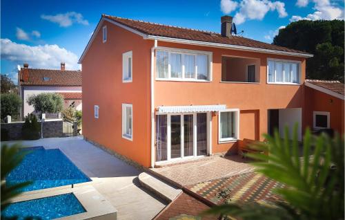 Awesome Home In Valbandon — 4-Star Luxury Hotel in Valbandon, Croatia