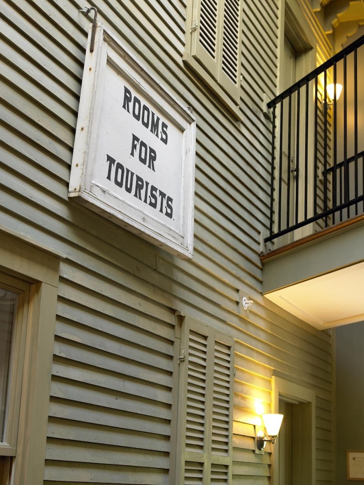 The Porches Inn at Mass MoCA - photo 80
