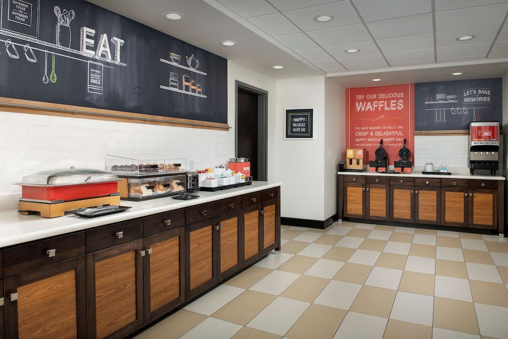 Hampton Inn Knoxville Clinton I 75 - photo 22