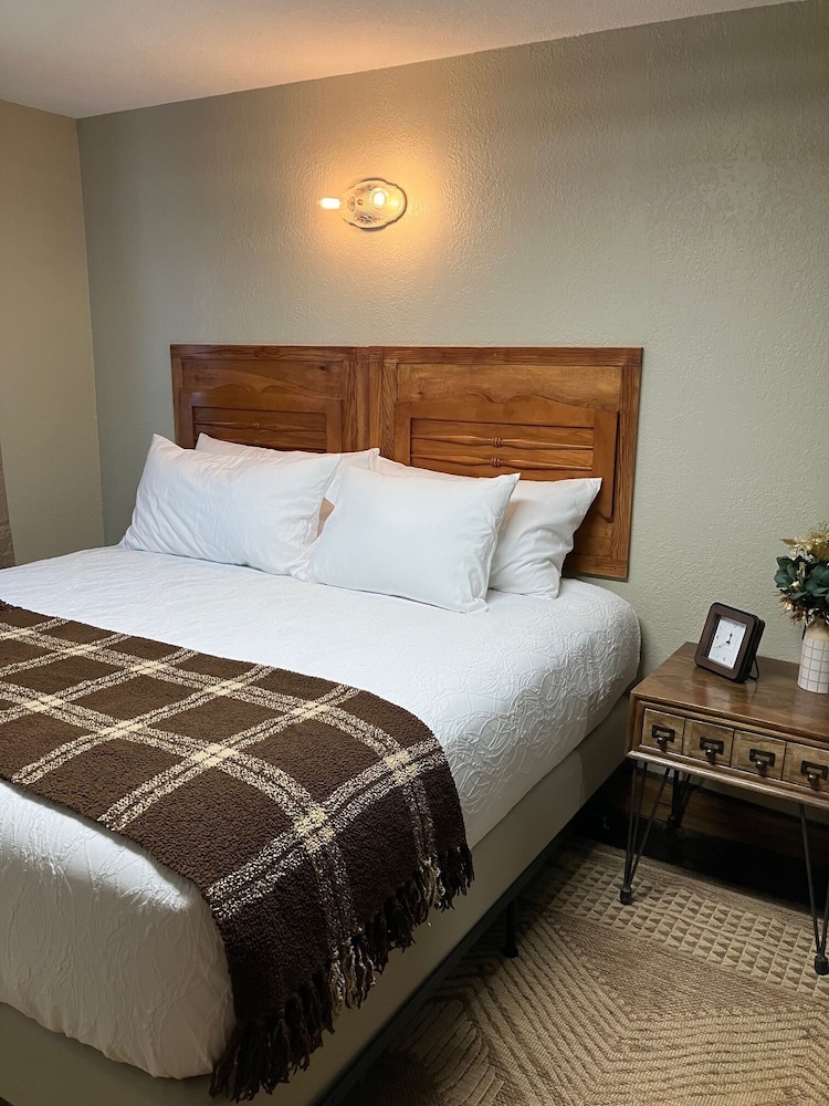 Prairie Rose Inn - photo 32