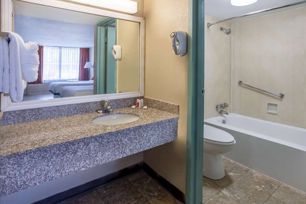 Ramada by Wyndham Rome Verona - photo 30