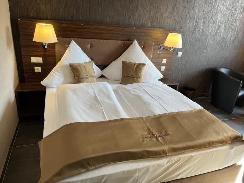 Hotel Pasa Paradies — hotel in Hanau Am Main