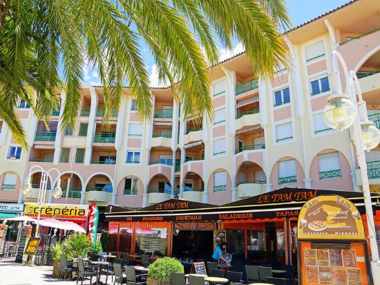 Bleu Marine in Frejus, France