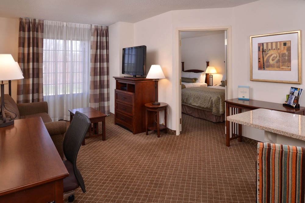 Staybridge Suites Indianapolis Airport by IHG - photo 30