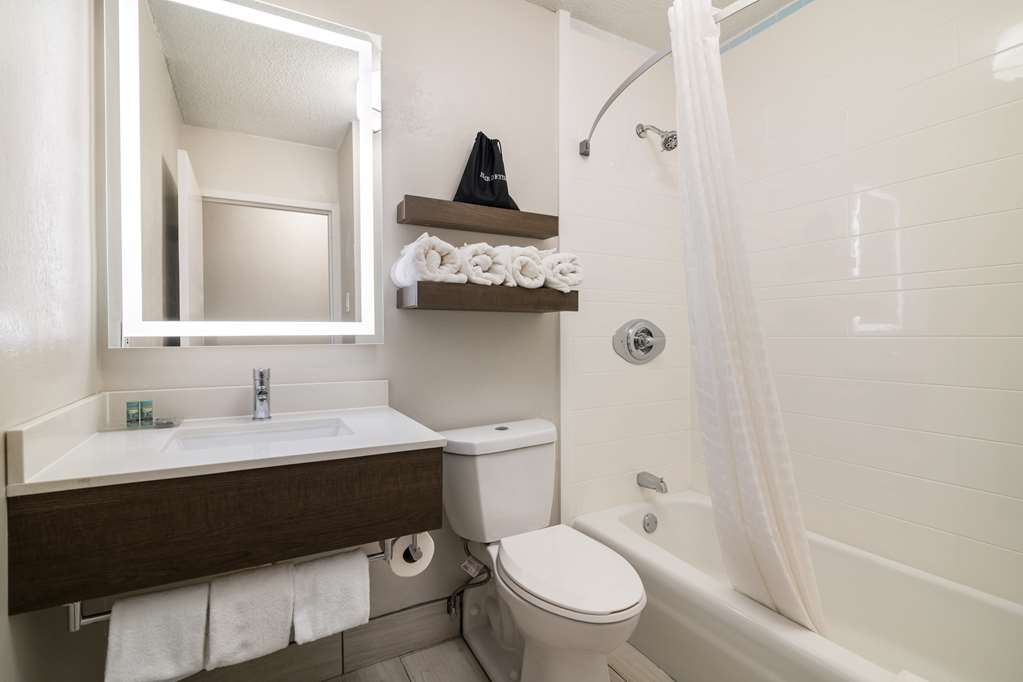 Best Western Plymouth Inn White Mountains - photo 32