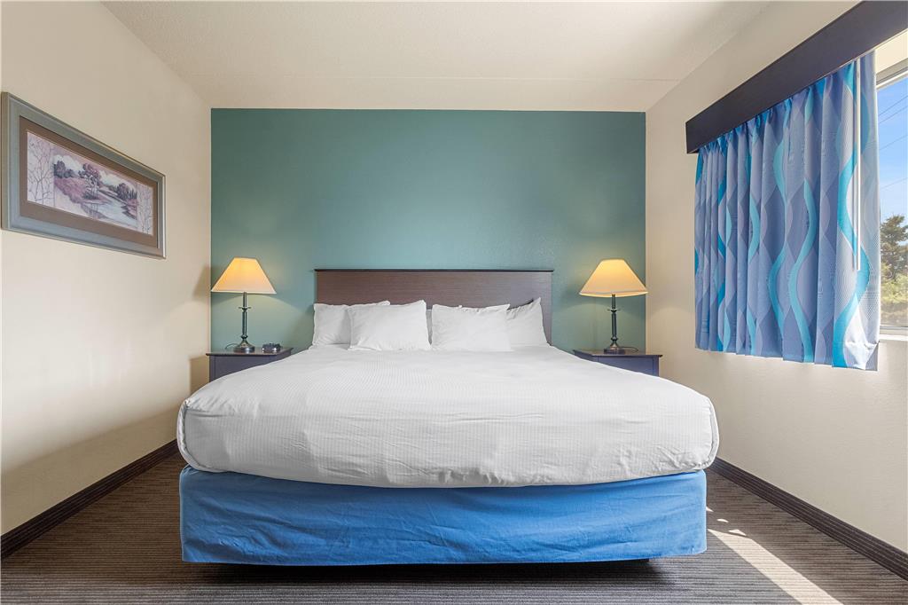 AmericInn by Wyndham Green Bay East - photo 47